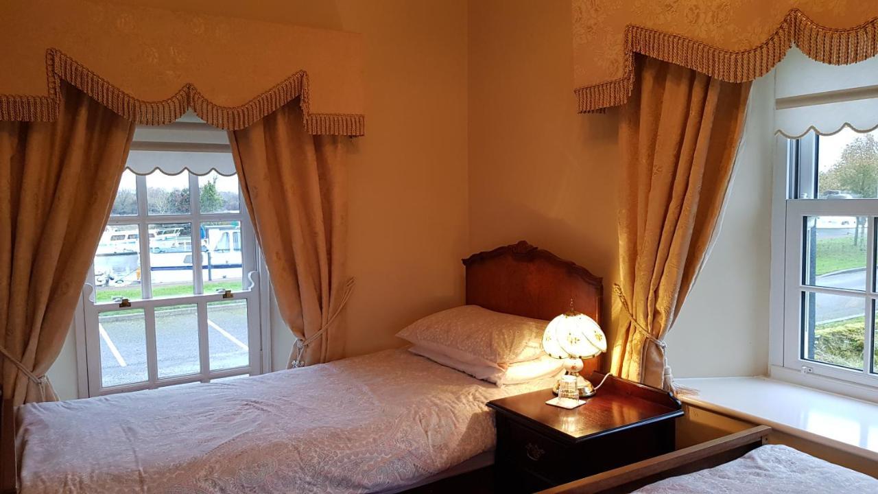 Bed and Breakfast The Harbour Masters House Banagher Екстер'єр фото